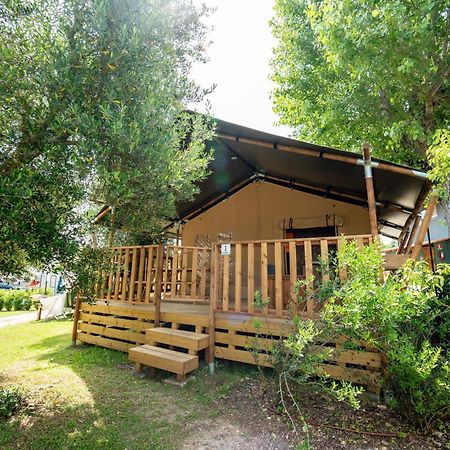 מנרבה דל גארדה Sivinos Camping Boutique מראה חיצוני תמונה