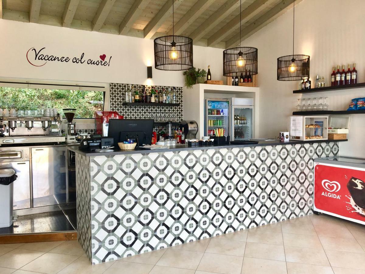 מנרבה דל גארדה Sivinos Camping Boutique מראה חיצוני תמונה
