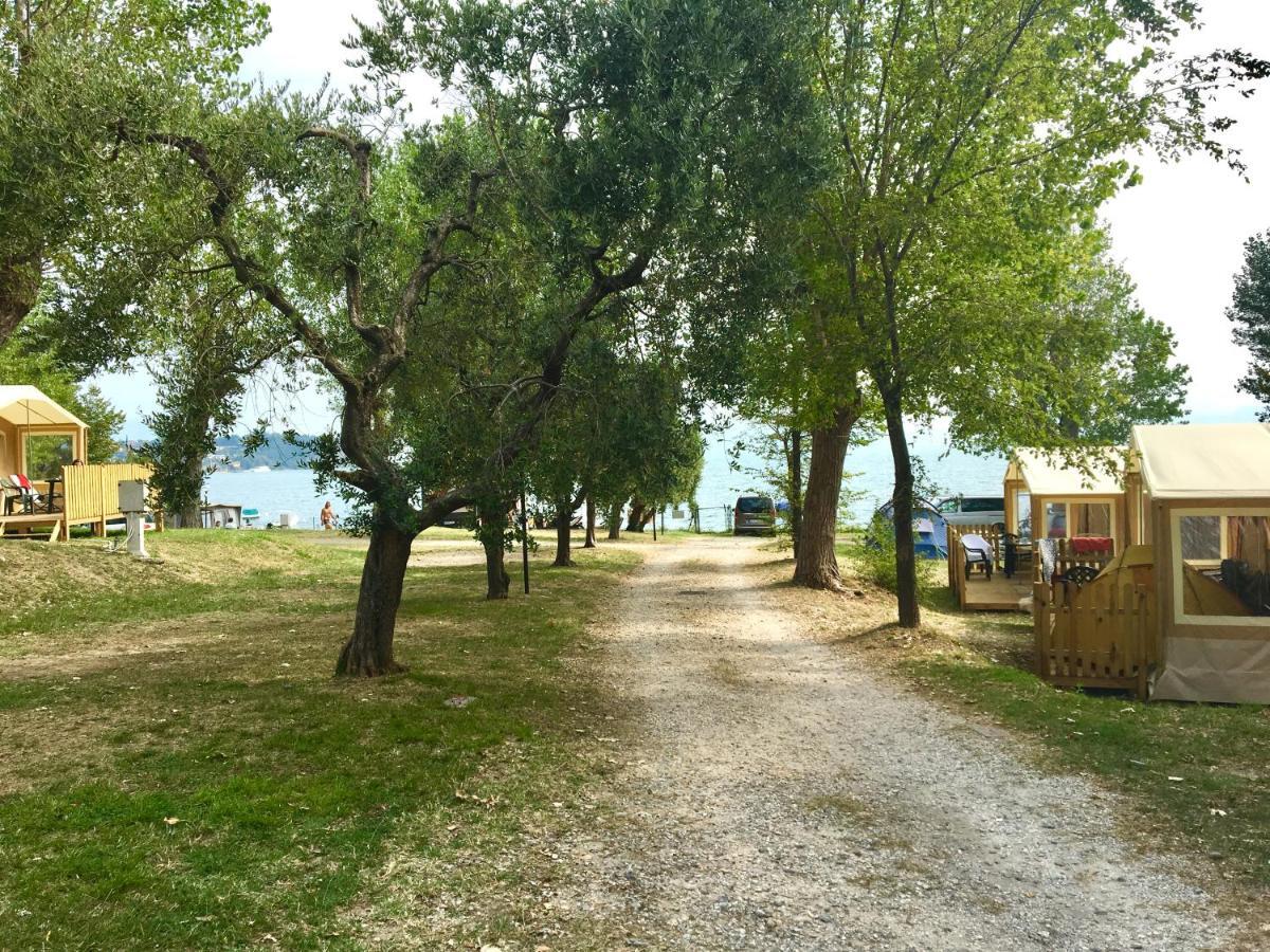 מנרבה דל גארדה Sivinos Camping Boutique מראה חיצוני תמונה